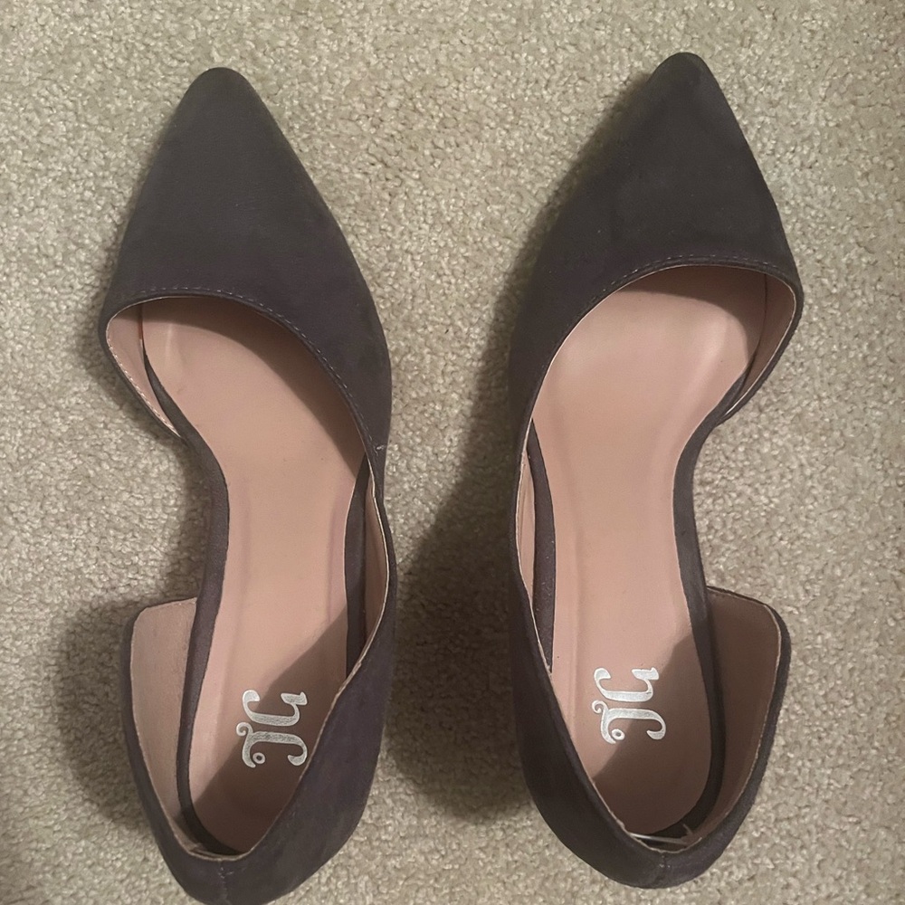 JG wedge in gray faux suede